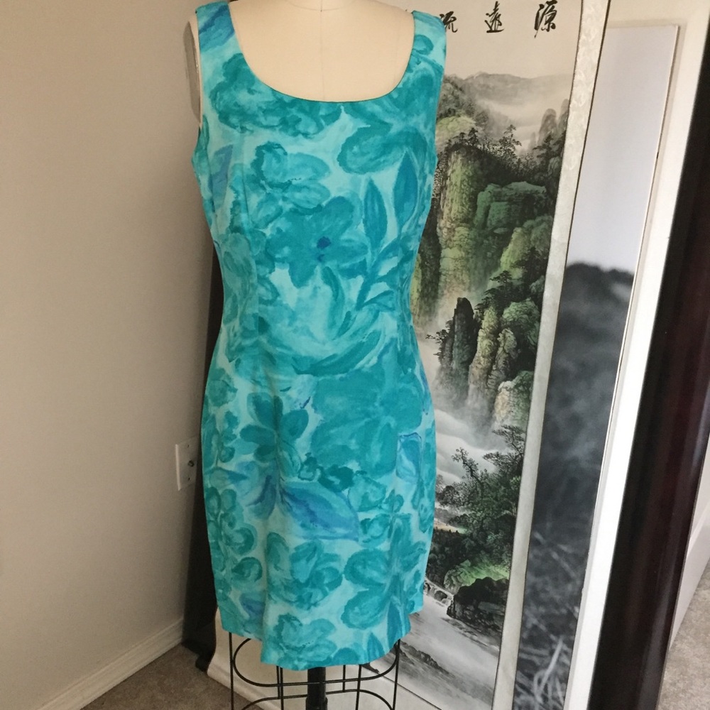 Rabbit Rabbit Rabbit Designs Dress Size 6P - Picture 4 of 7